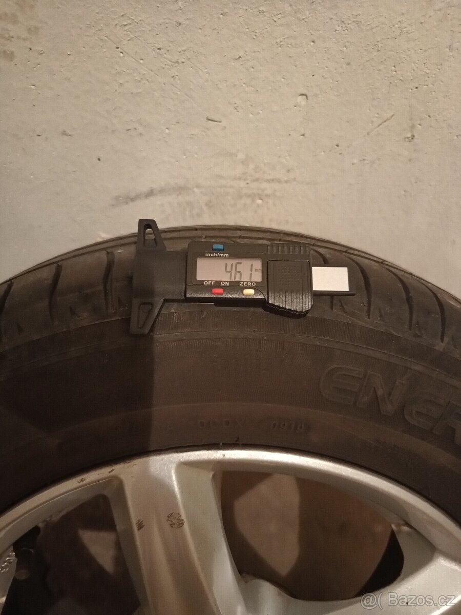 Michelin 195/65 R15 - 12