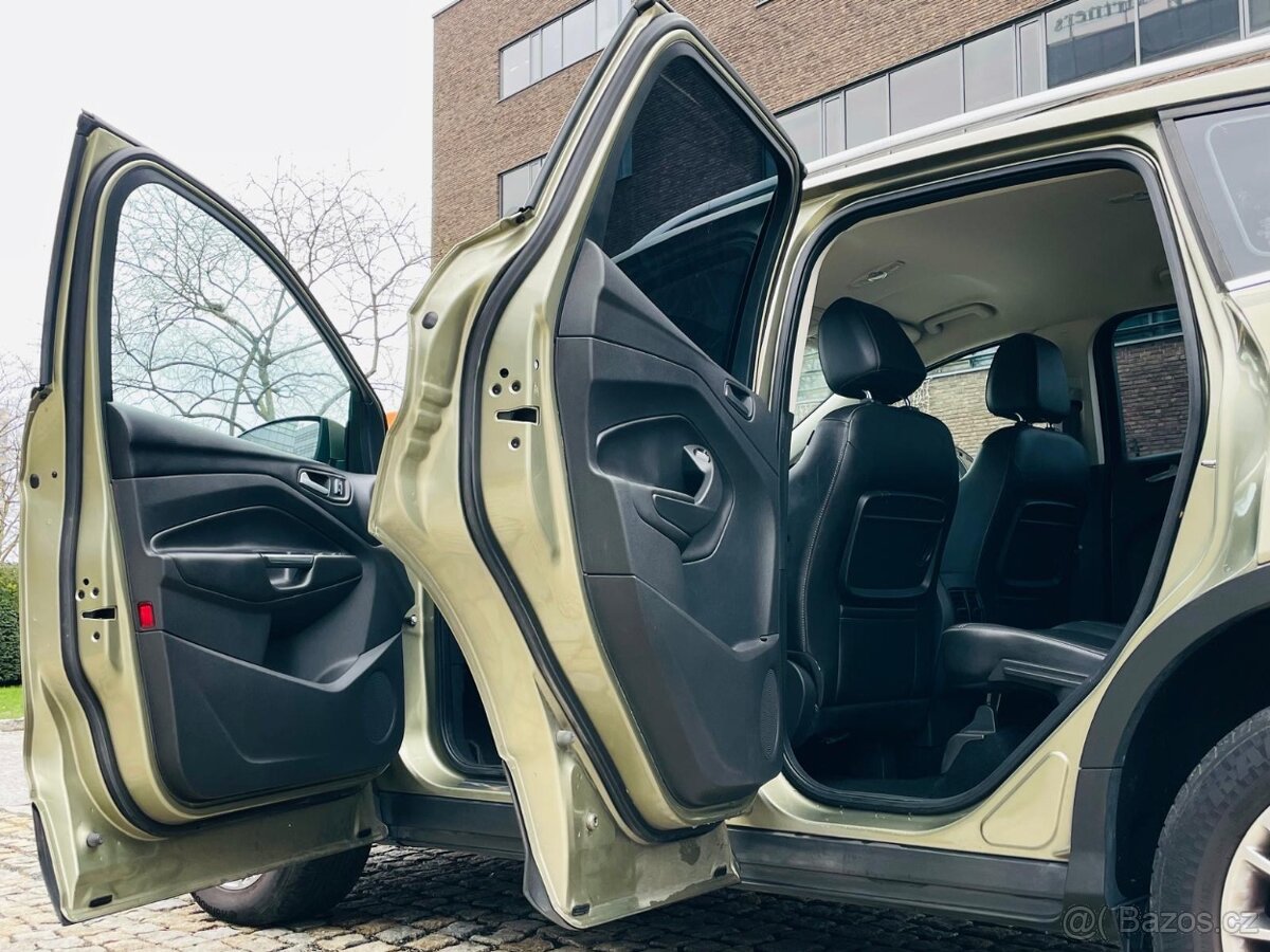 Ford Kuga 2.0TDCi 4x4 MANUÁL VÝHŘEV SERVISKA TITANIUM - 12