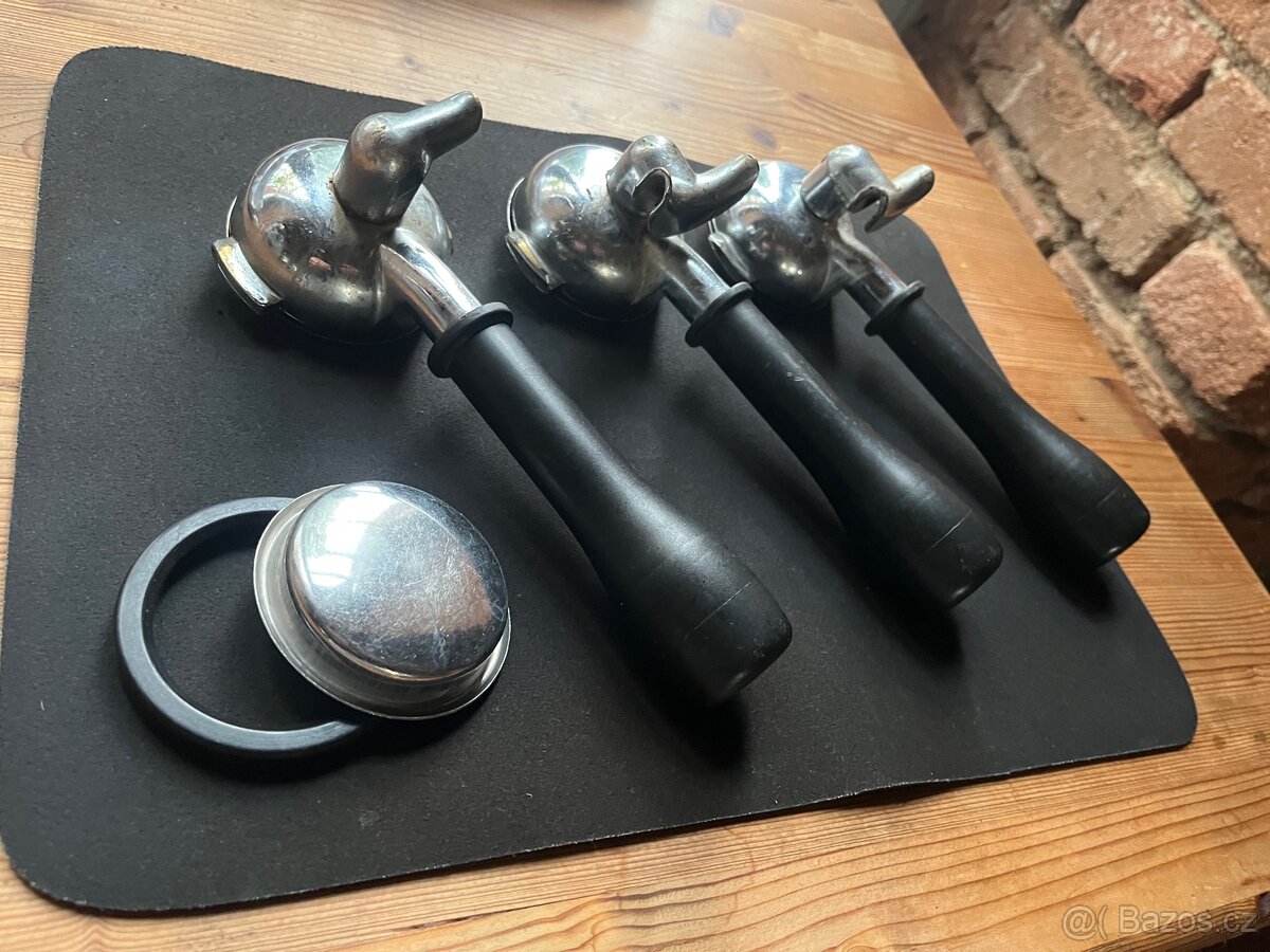 Kávovar dvoupákový ( gastro ) - 12