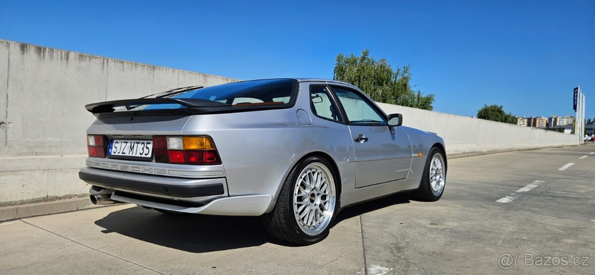 1991 Porsche 944 S2 - 12