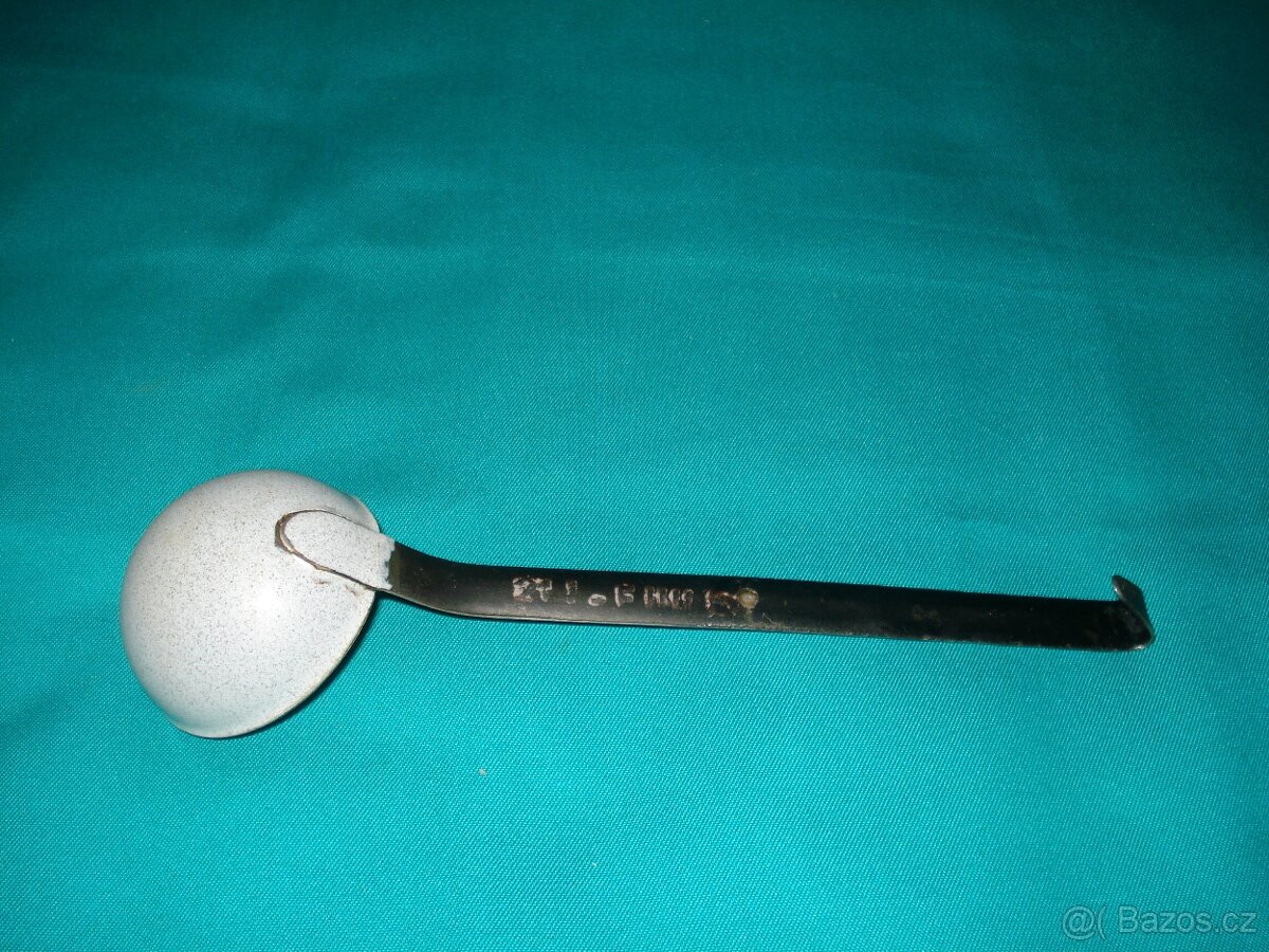 Smaltované nádobí - 12