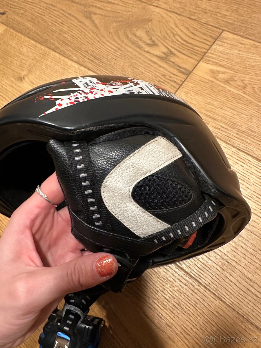 Lyžařská přilba s brýlema vel. L - 12