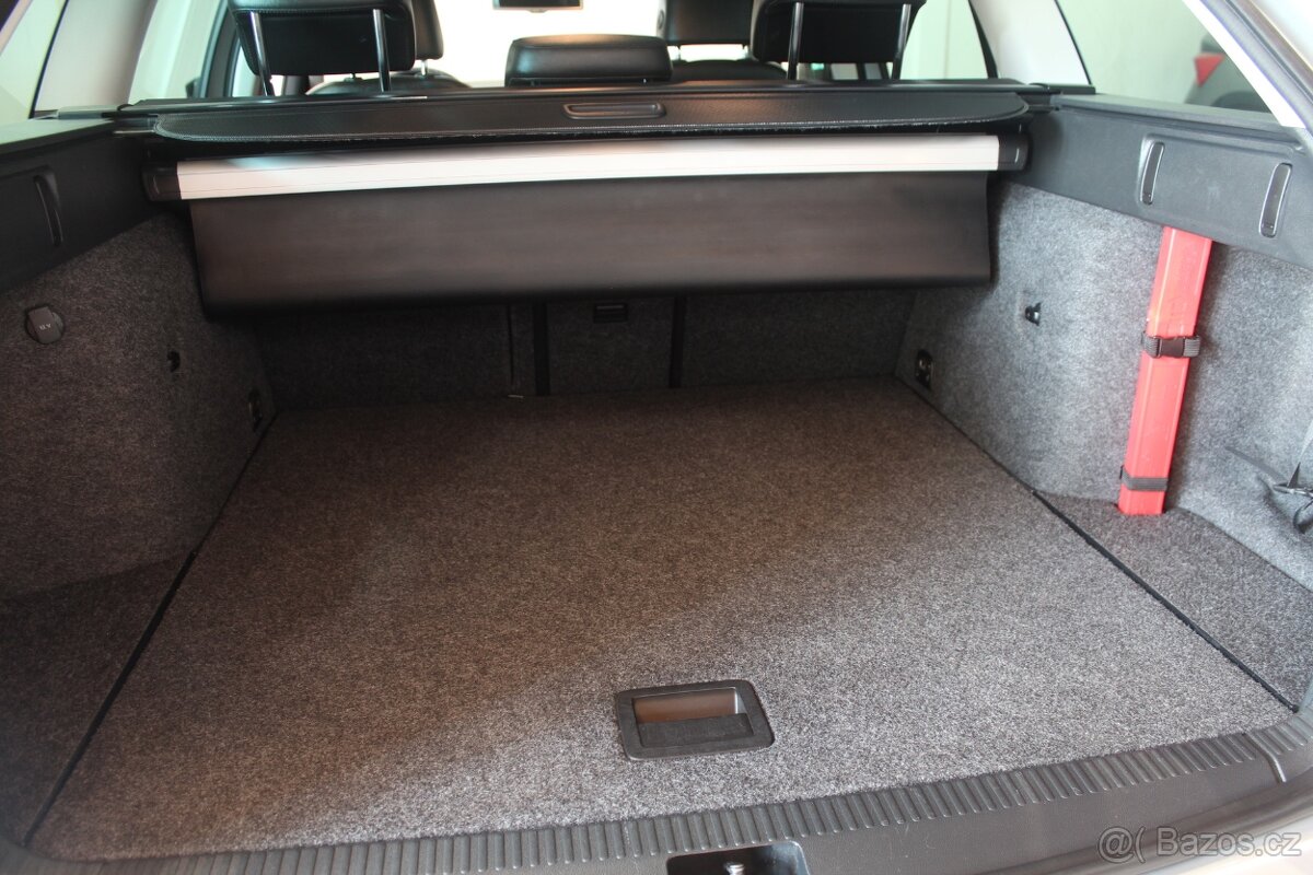 Škoda Octavia III 1.6TDI Elegance Navi Tažné - 12