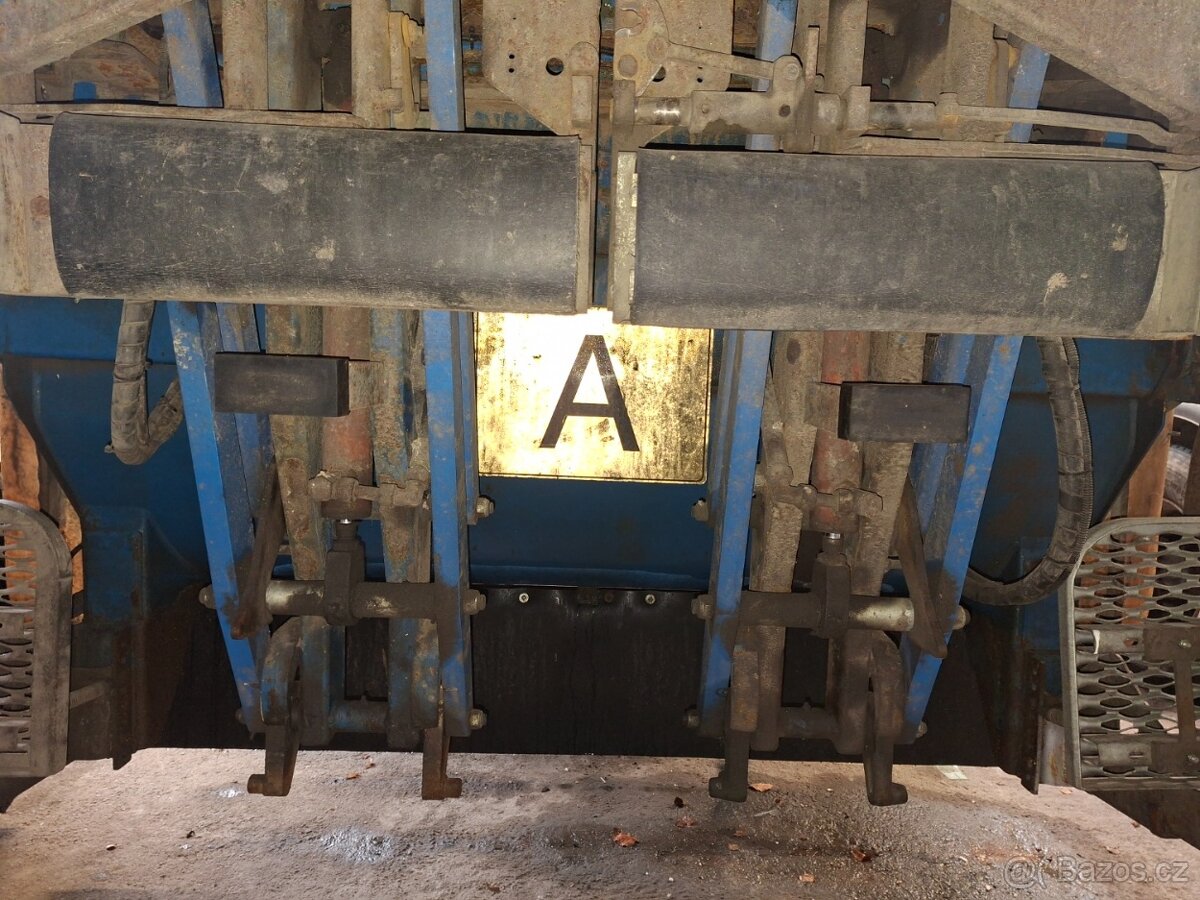 MB AXOR 1833 AK 4X4 - 12