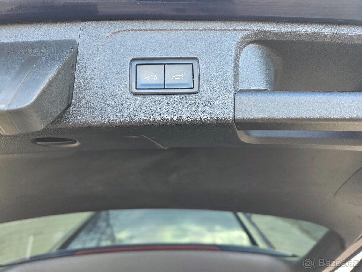 VW Passat variant 2,0TDi 150PS Comfortline vč.DPh - 12