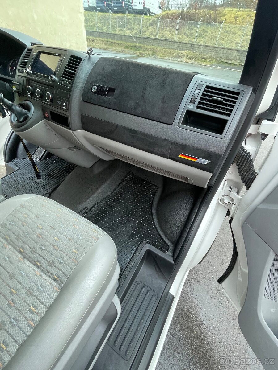 VW transporter T5 - 12
