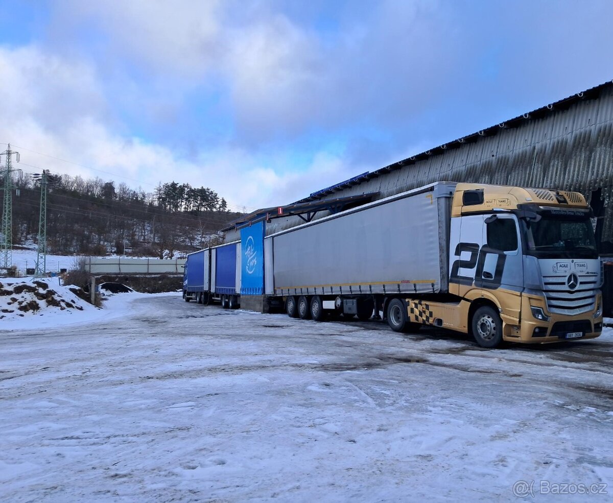 Areál, haly, sklady, výroba, garáže a zázemí. - 12