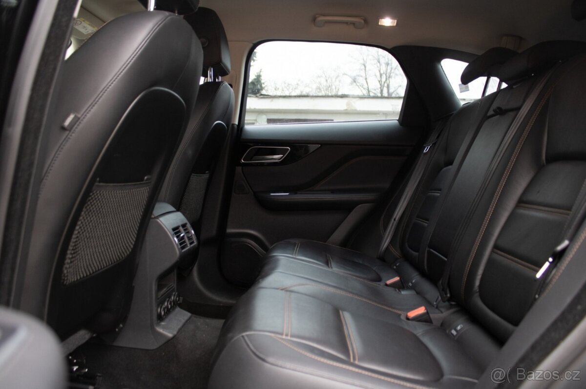 Jaguar F-Pace 2.0D 132kw 4x4 AT/8 2018 - 12
