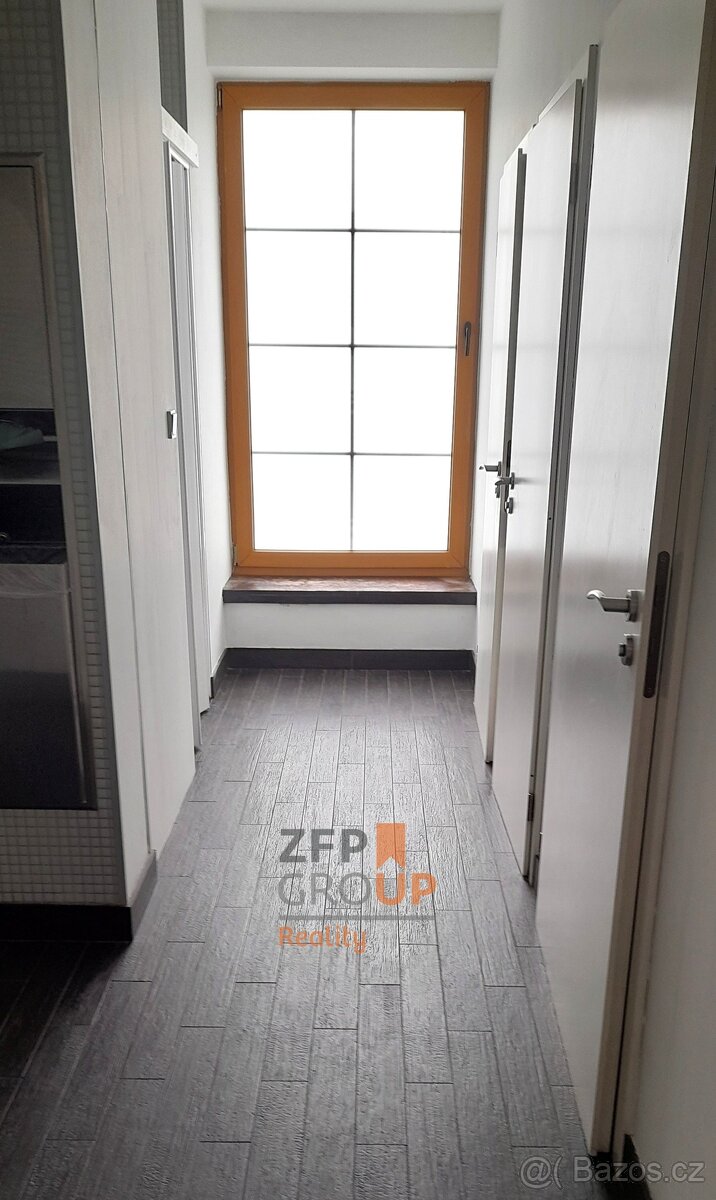 Pronájem kanceláře o rozloze 25,8 m² , ulice K Radotínu , Pr - 12