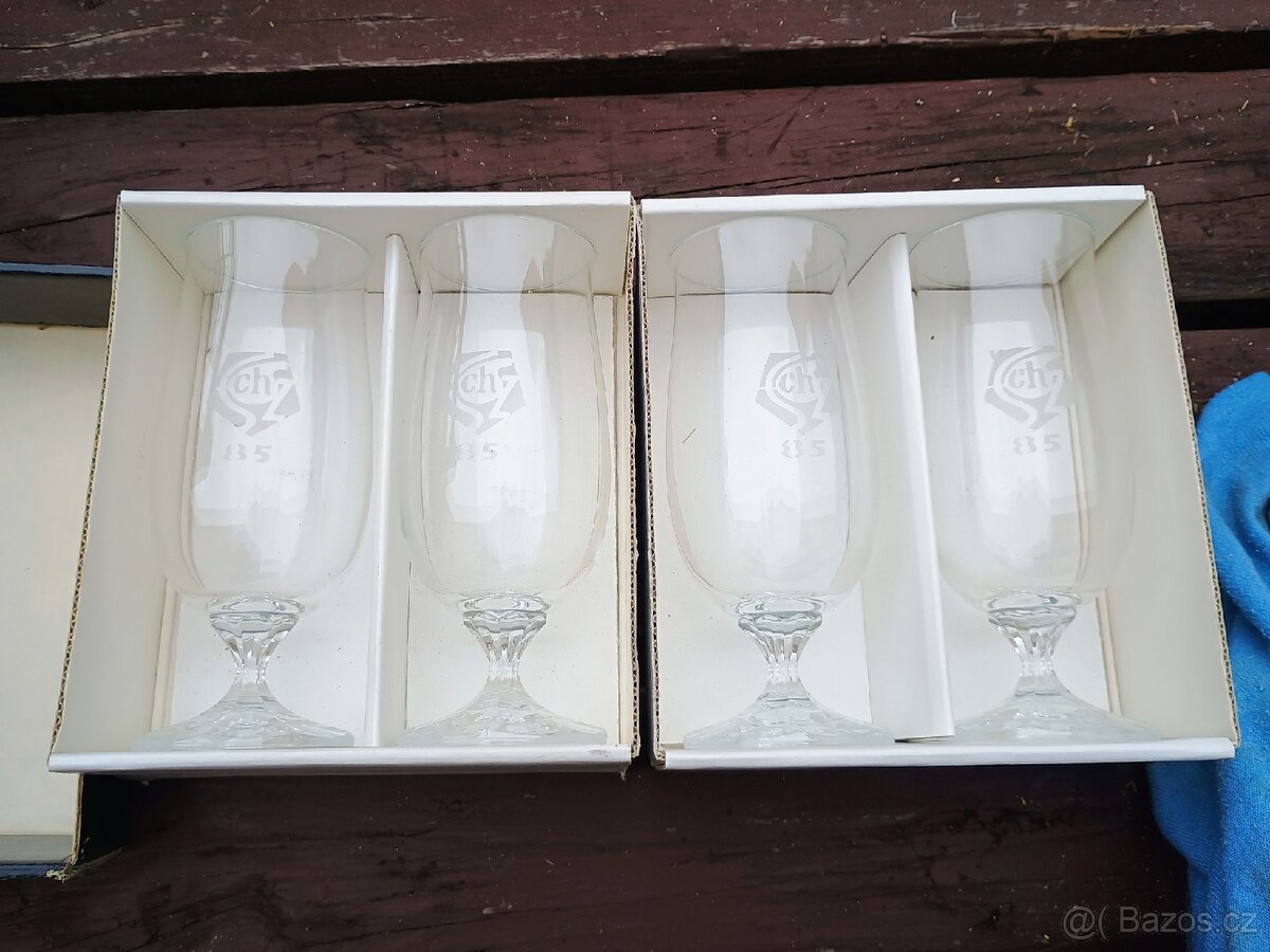 Skleničky, talíře - 12