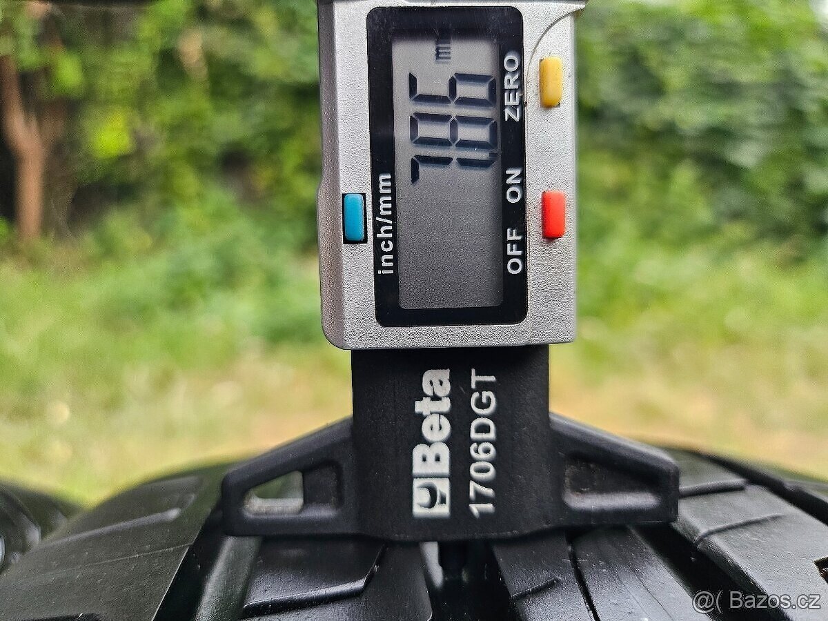 4x Letní pneu Barum + Champiro - 185/55 R15 - 75% - 12