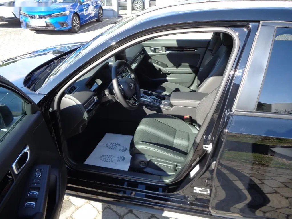 Honda Civic, 2,0 e:HEV Sport VÝPRODEJ - 12