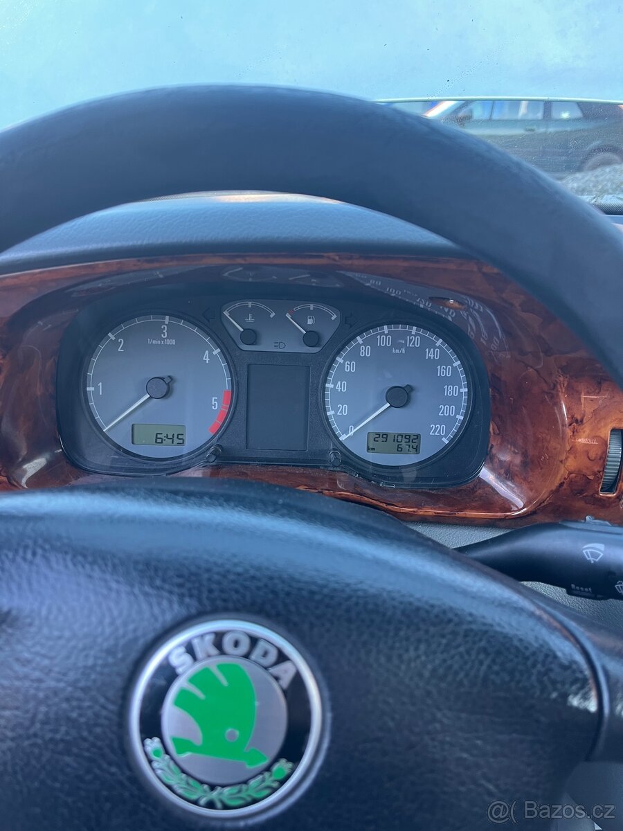 Octavia 1 1.9 TDI - 12