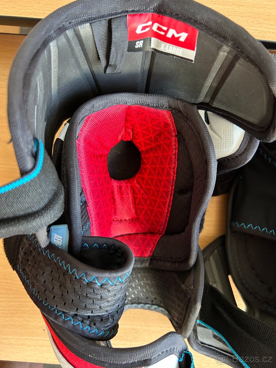 CCM FT6 Pro lokty - 12