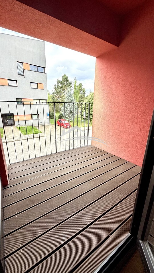 Pronájem pěkného zděného bytu 3+kk 91 m2 s garáží, Havlíčkův - 12