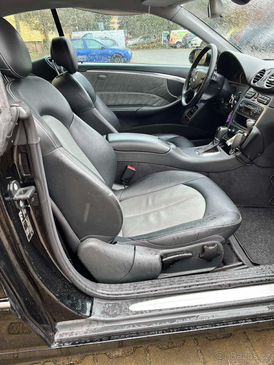 Mercedes-Benz CLK 270 CDI - 12