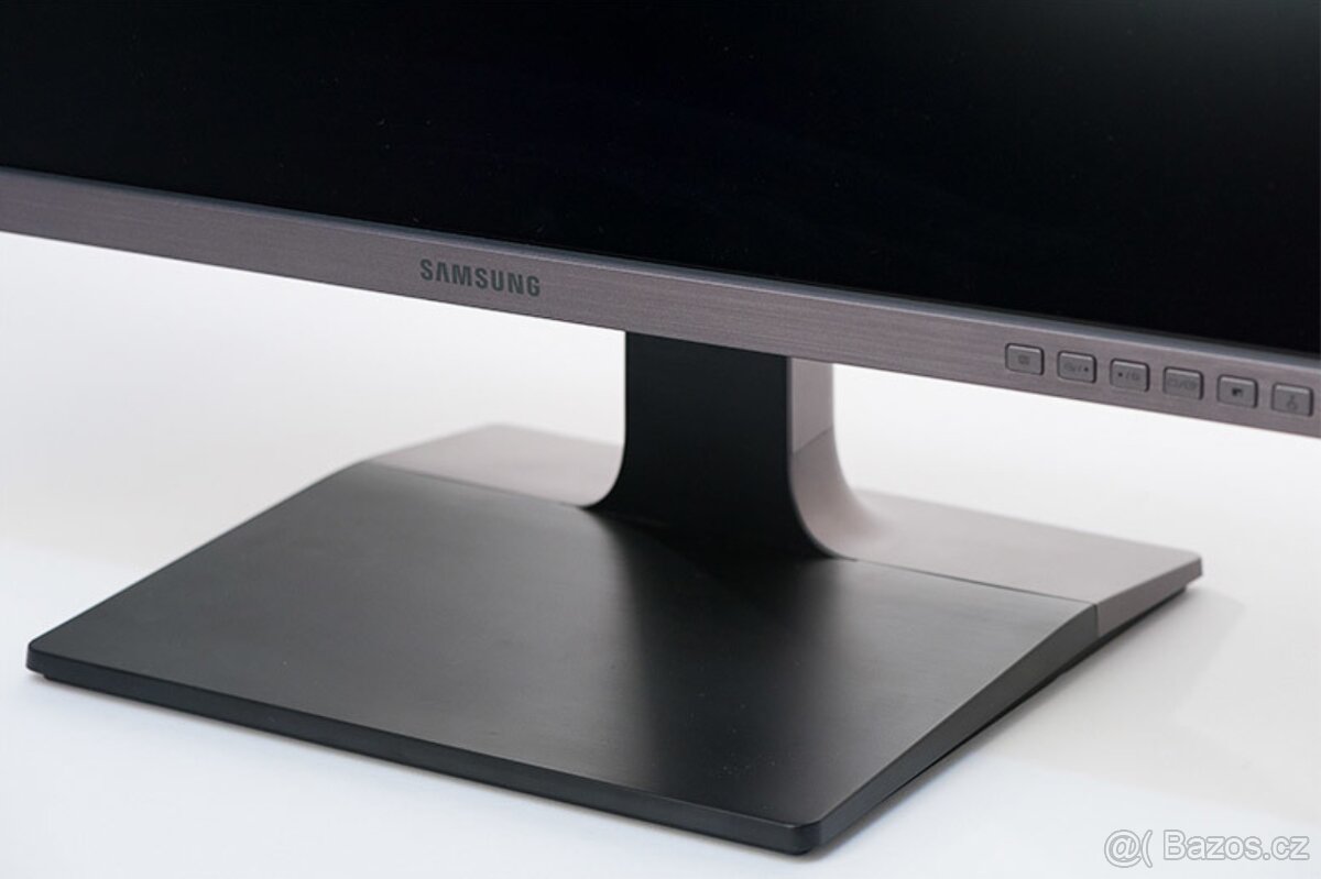 Monitor 24" Ultra HD SAMSUNG U24E850R - 12