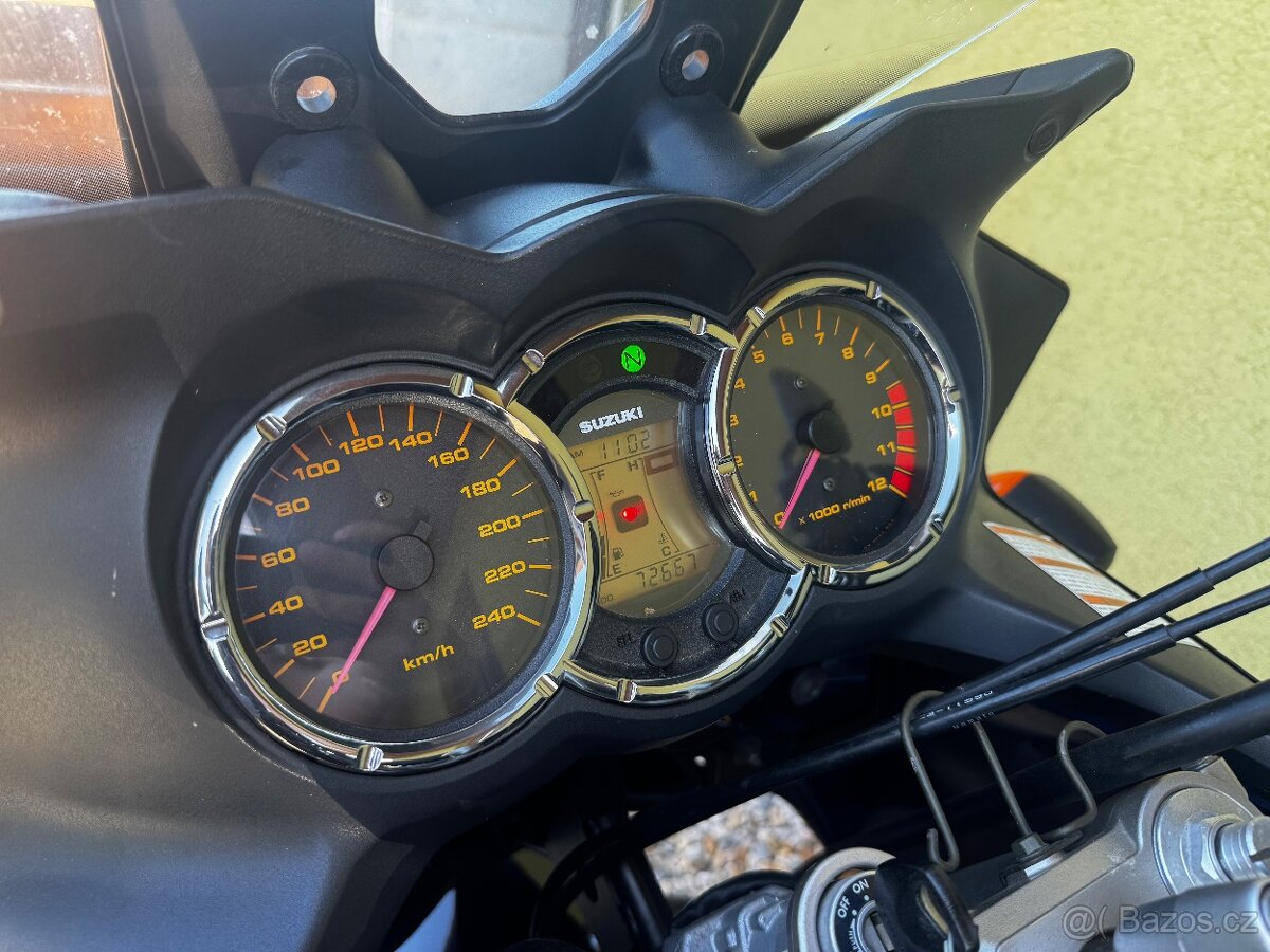 Suzuki DL1000 V-Strom - 12