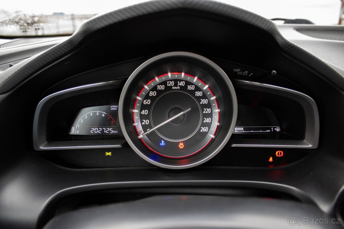Prodám ojeté osobní auto Mazda 3 Hatchback 2015 - 12