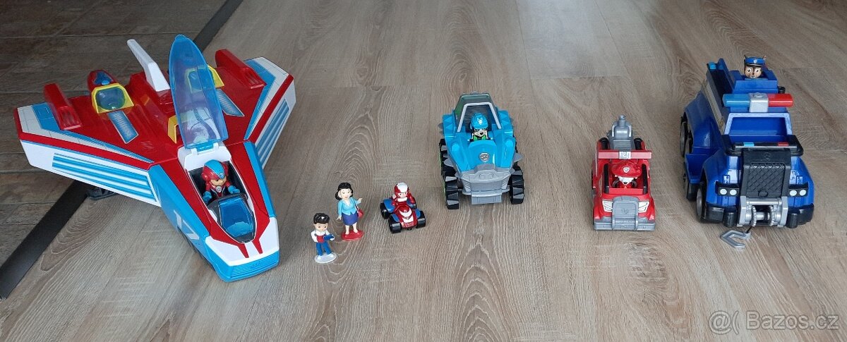 Tlapková patrola - letoun, auta, postavičky - 12