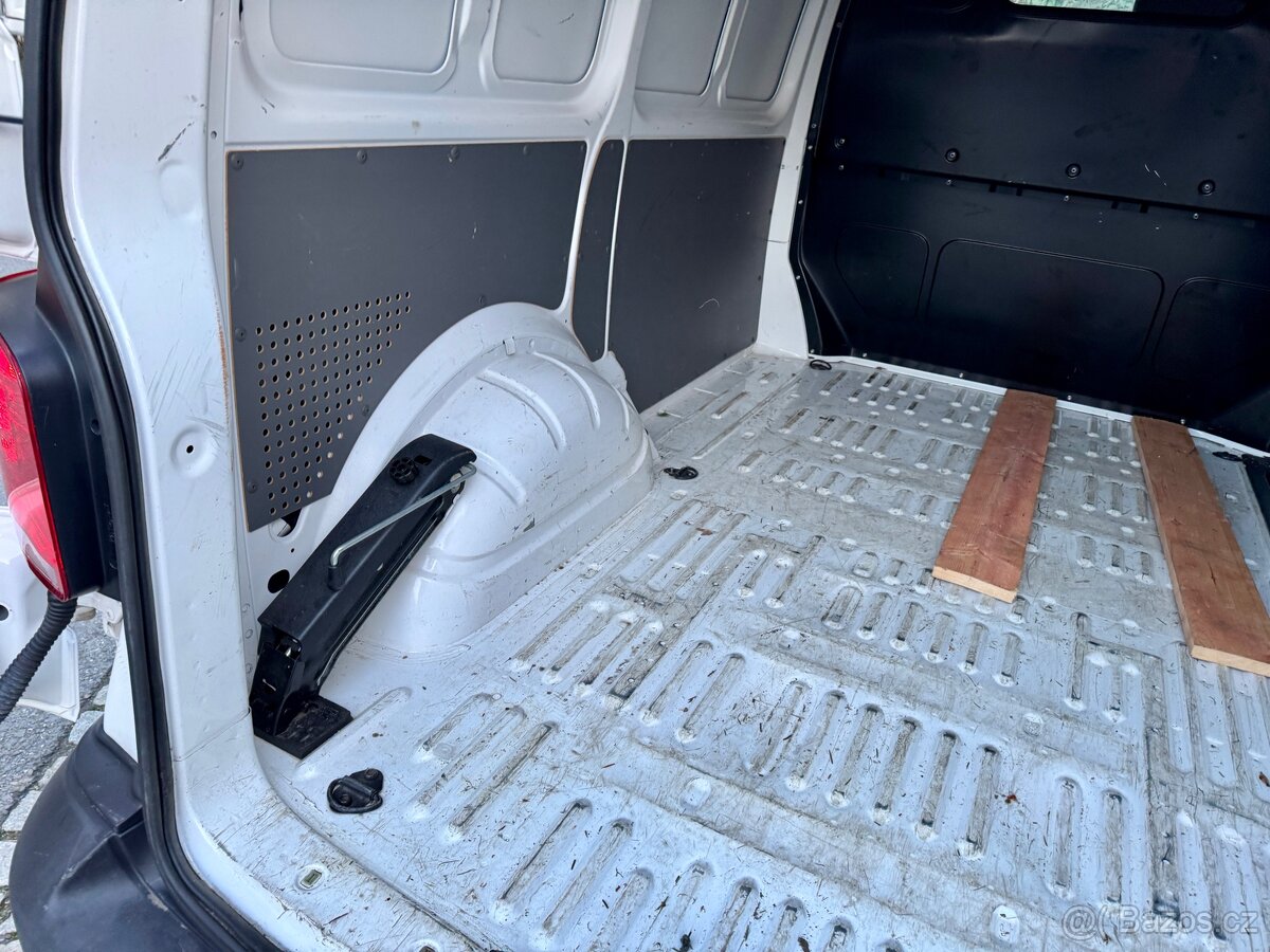 Volkswagen Transporter 6.1 - 12