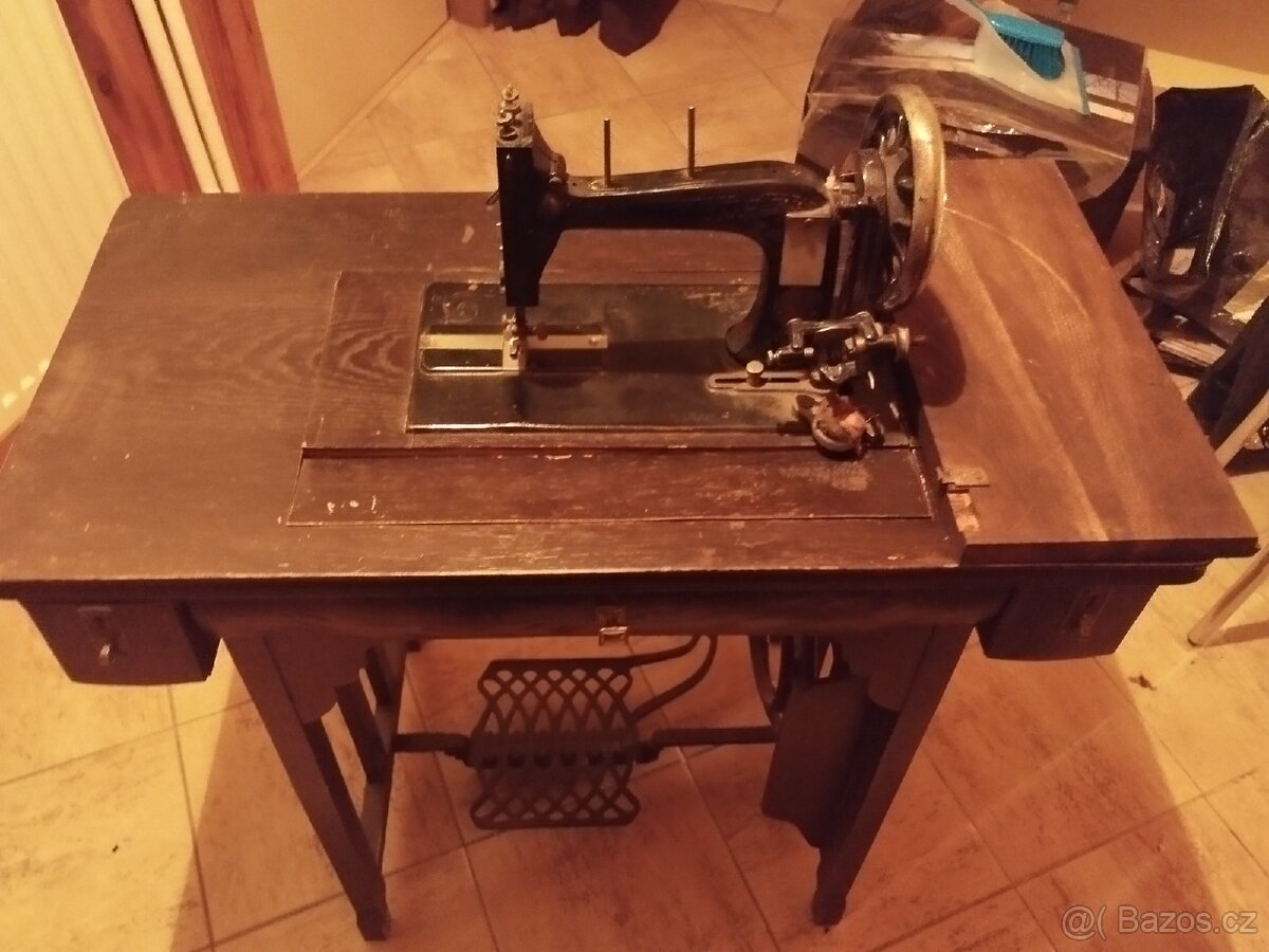 Šicí stroj - 12
