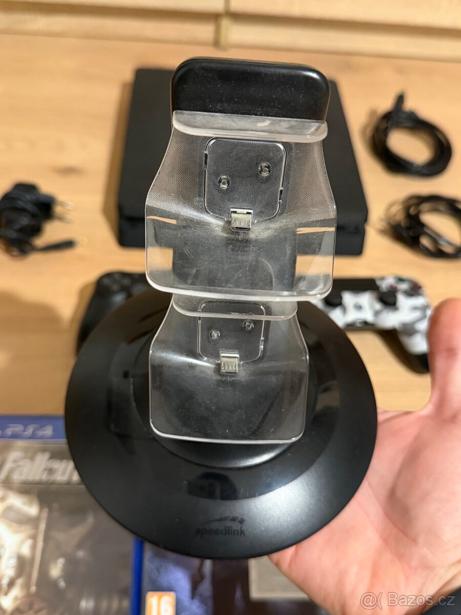 Sony PlayStation 4 Slim 1TB + originál ovládače a PS4 hry - 12