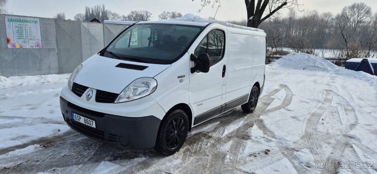 Renault Trafic 2.0cdti r.2013 - 12