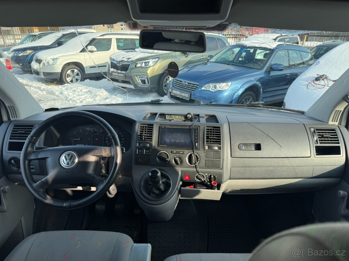 Volkswagen Transporter 1,9 TDI 63KW TAŽNÉ PNEU 6 MÍST - 12