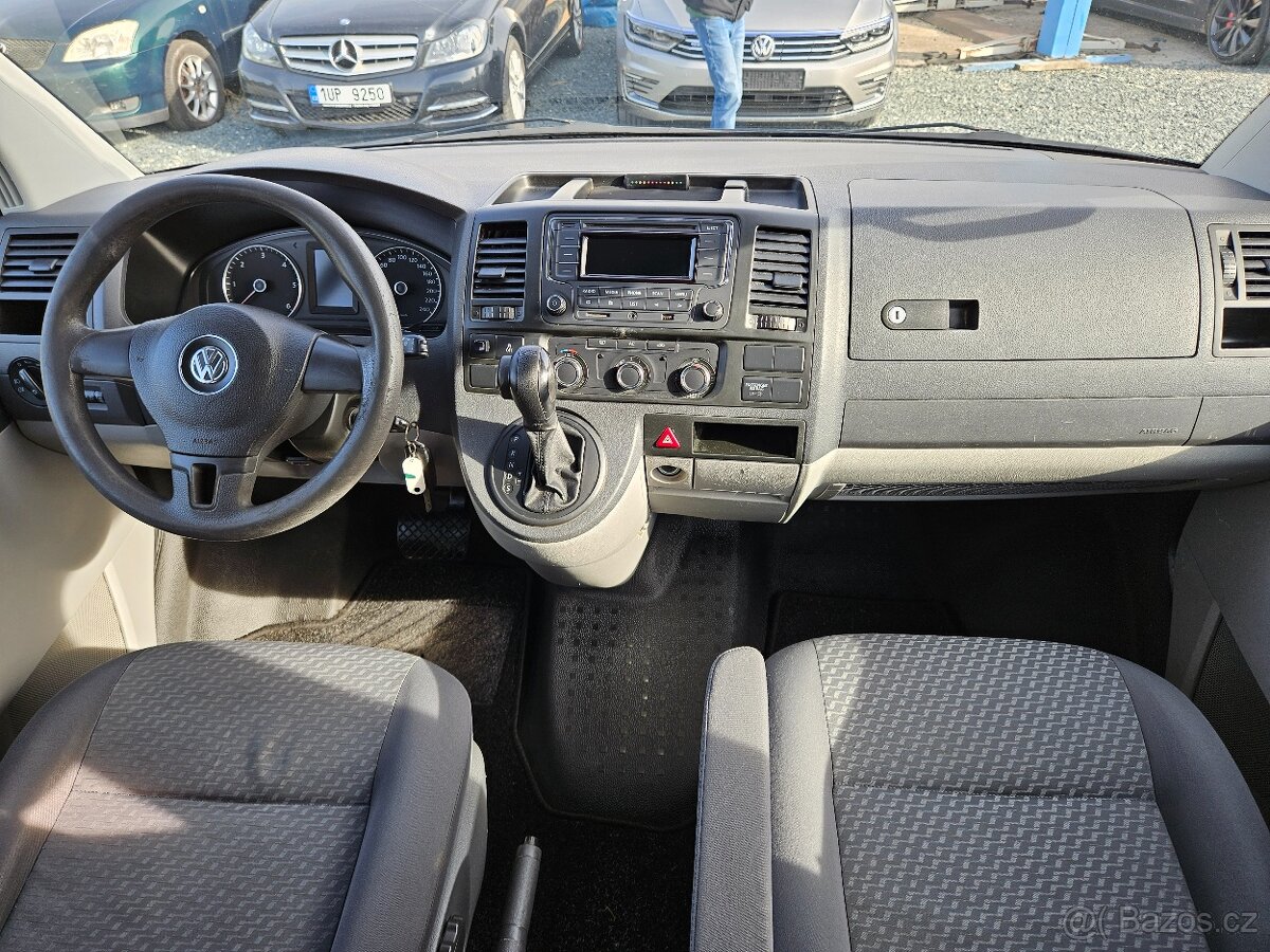 VW TRANSPORTER 2.0TDI 103KW DSG 2010 5MÍST - 12