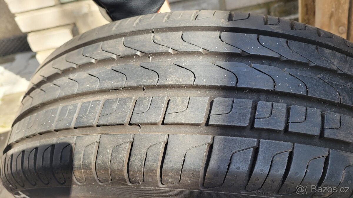 Alu kola VW Golf Touran 205/55 R16 pneu Pirelli 99% - 12