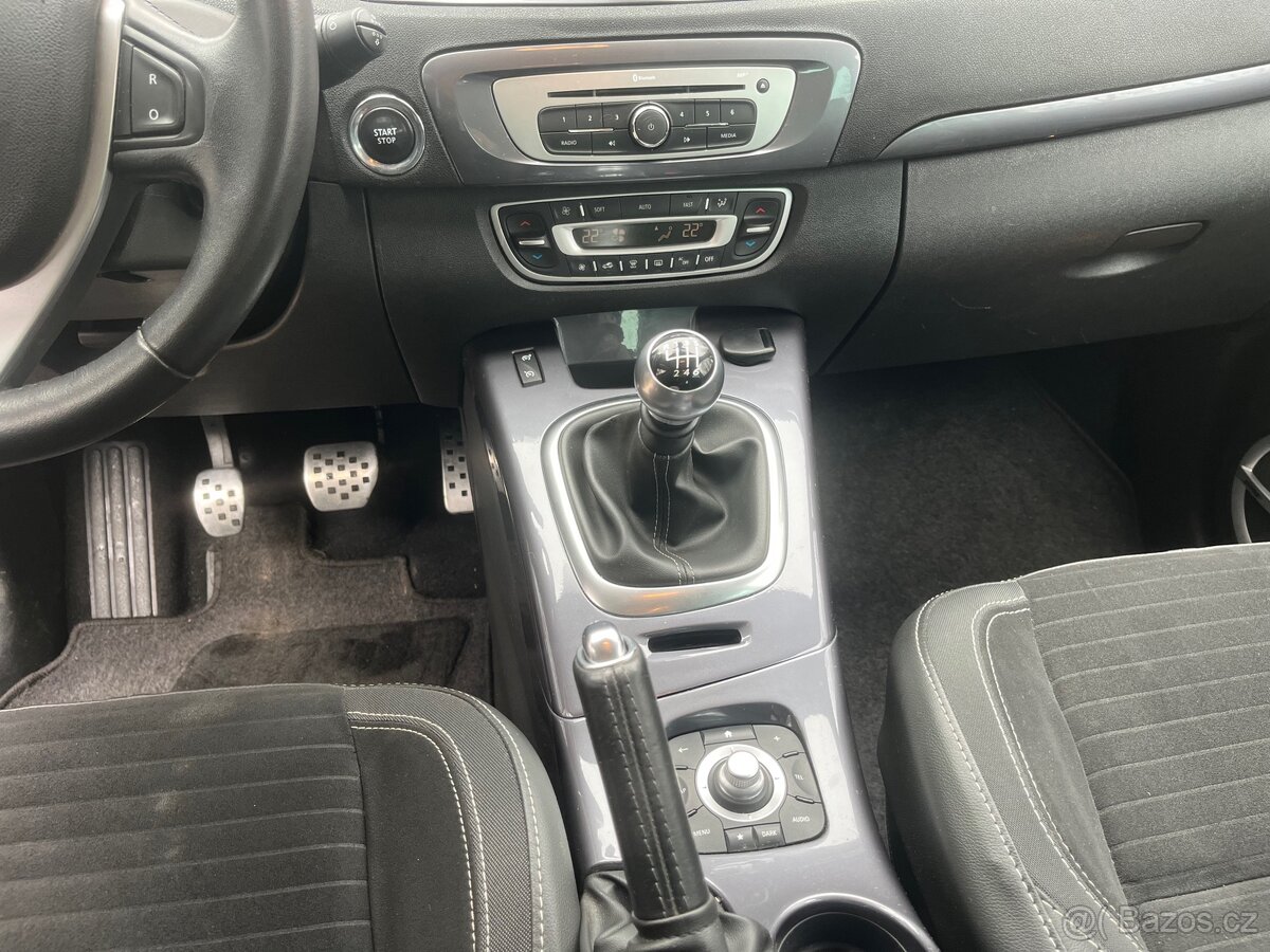 Renault Scénic III XMOD - 12