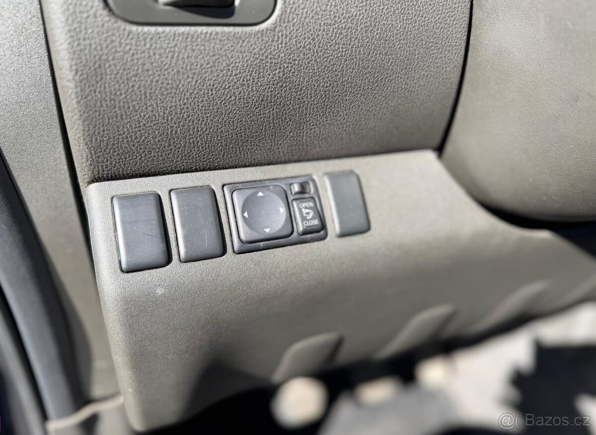 Nissan Pathfinder 2.5 dCi LE 140kw - 12