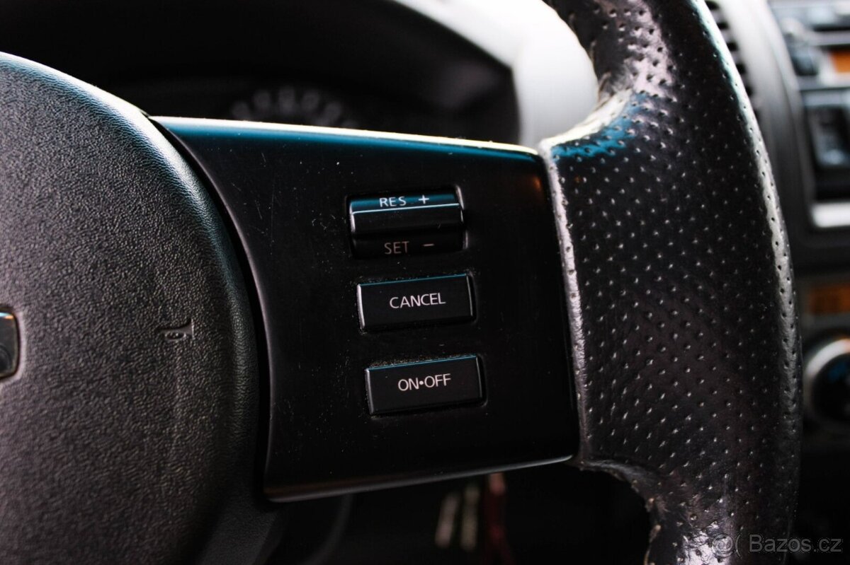 Nissan Navara DoubleCab 2.5D XE - 12