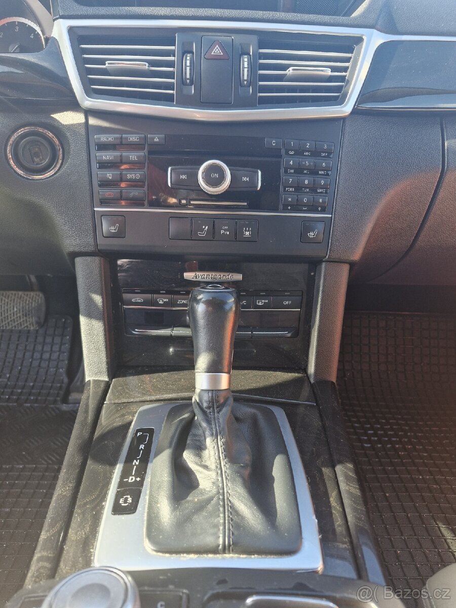 Mercedes E 250 Avantgarde - 12