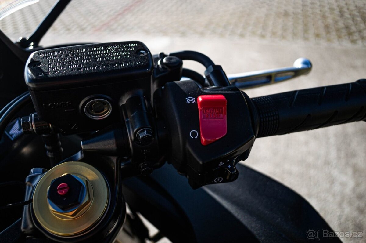 Honda CBR 600 F - 12