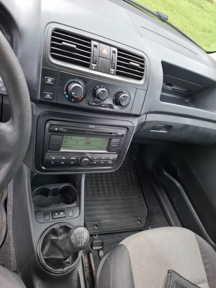 Škoda Fabia II 1.2 Kombi Klima Model 2009./ - 12