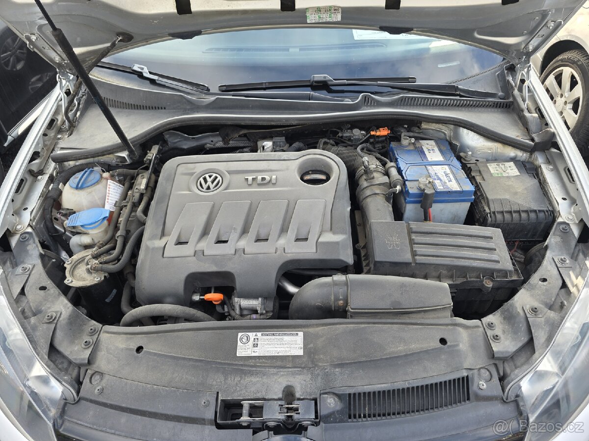 Volkswagen Golf 2.0 TDI - 12