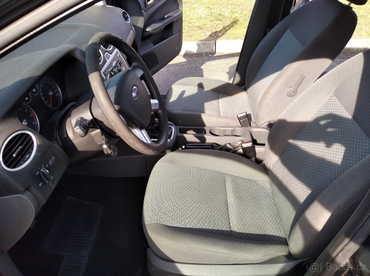 Ford Focus 1,6i-85kw-LPG,kombi - 12