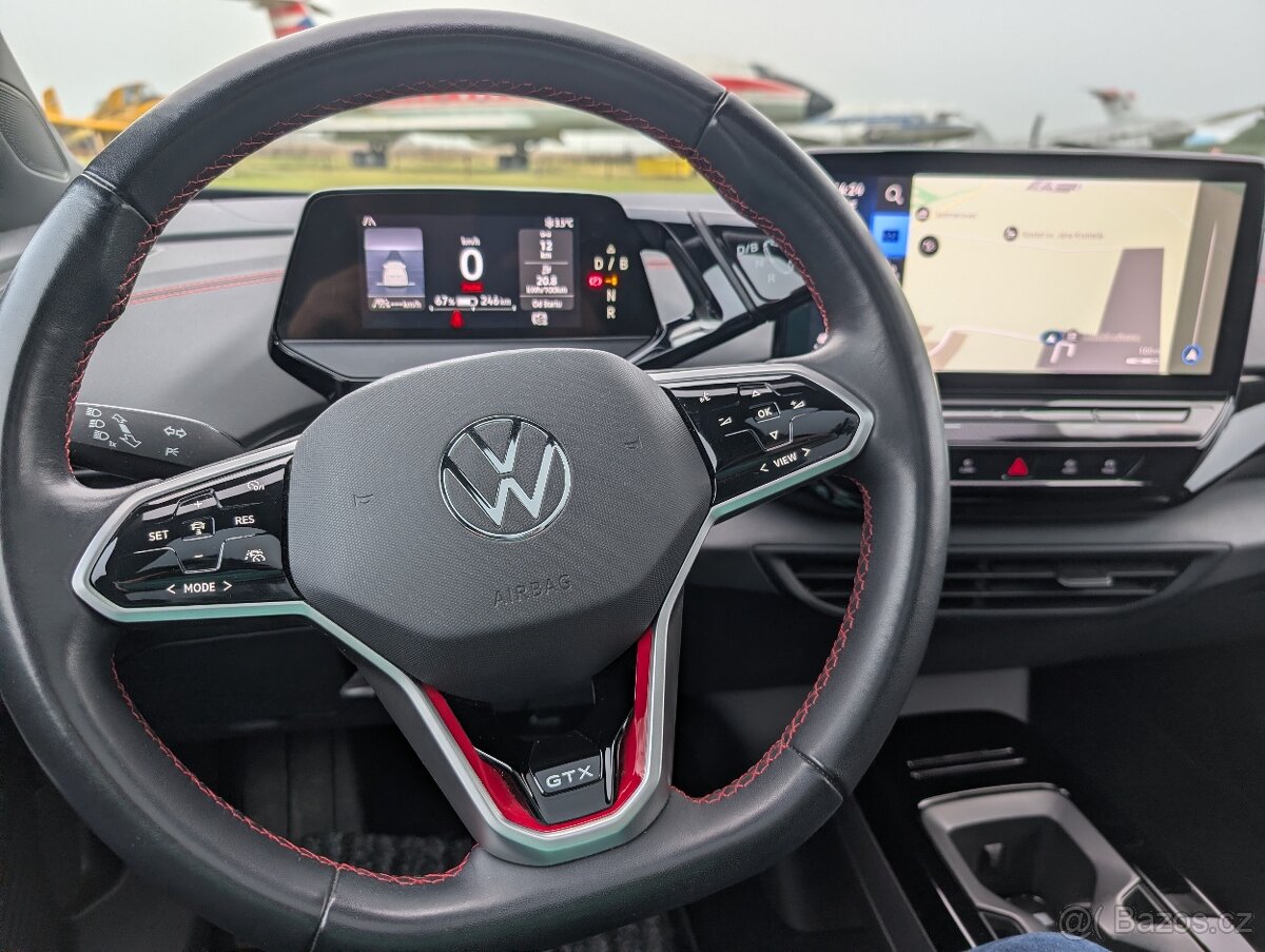 VW ID.4 GTX, 4x4, 10/2022, Matrix full výbava - 12