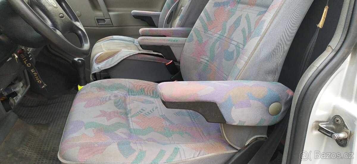 VW MULTIVAN T4 2,5TDi75kw,rv4/2000,7míst,2.MAJ,ALU,ZAHRADKA - 12