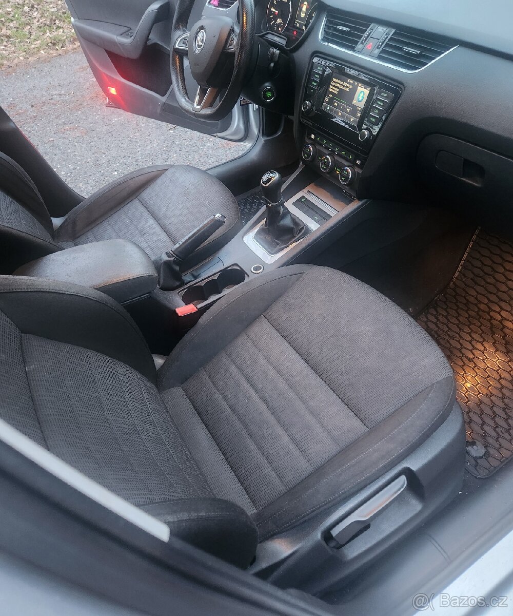 Škoda Octavia 3 1.6TDI Model 2015 - 12