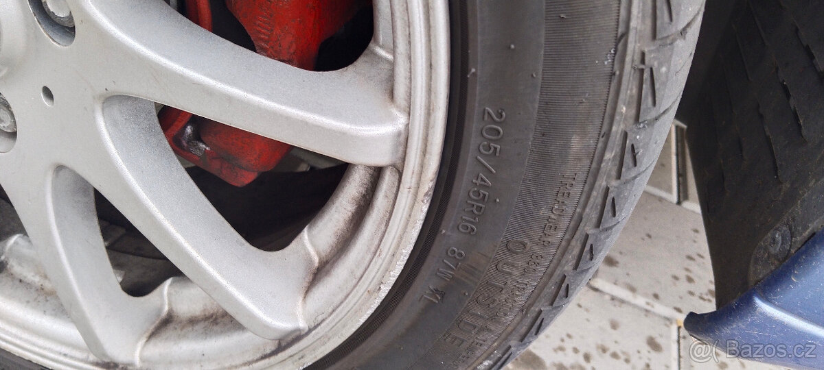 Mitsubishi Carisma 1.8 GDI - 12