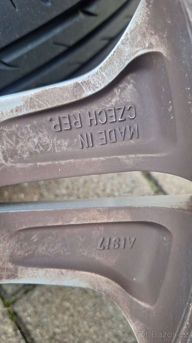 Alu kola Kia 16" 5x114,3 letní pneu 225/70 R16 6-7mm - 12