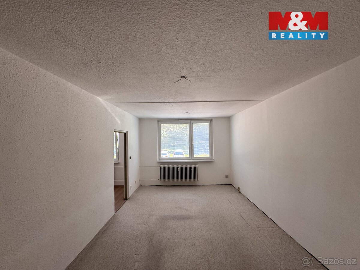 Prodej bytu 3+1, Třebíč, ul. Velkomeziříčská - 12