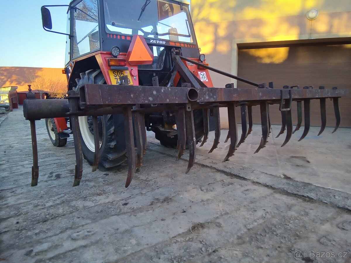 Radličkový podmítač (hloubkový kypřič) - 12