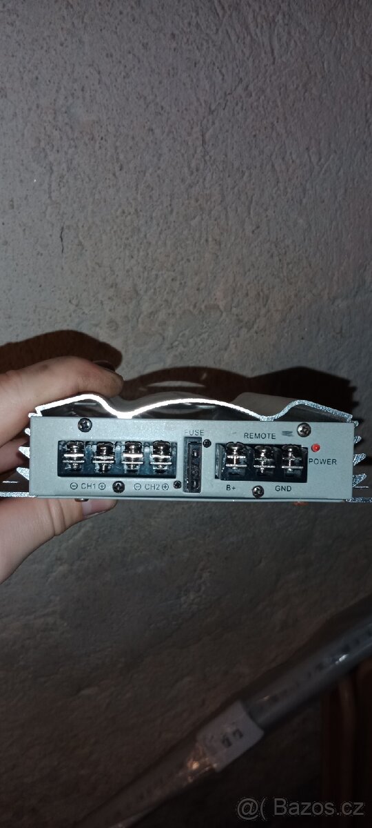 Subwoofer a autoradia + zesilovač - 12