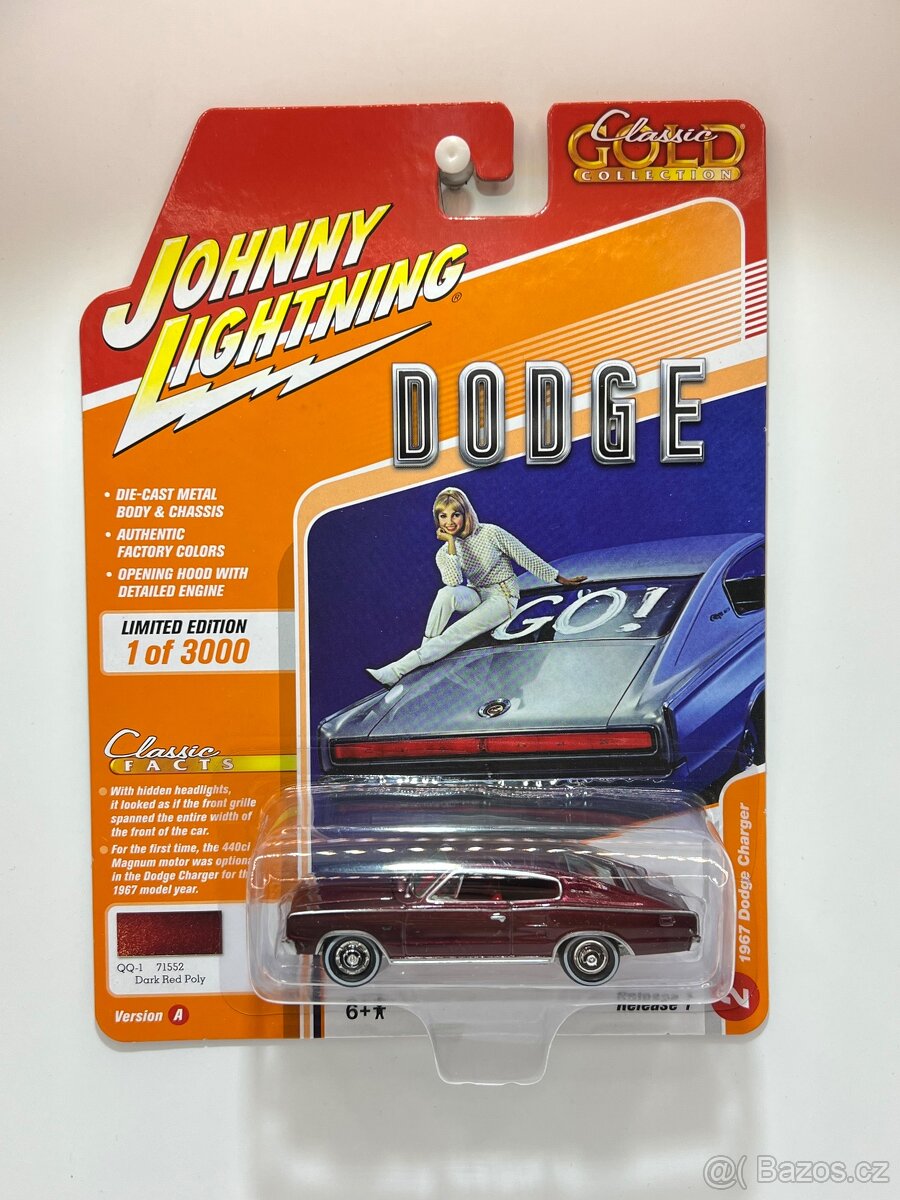 Modely 1:64 Johnny Lightning - 12