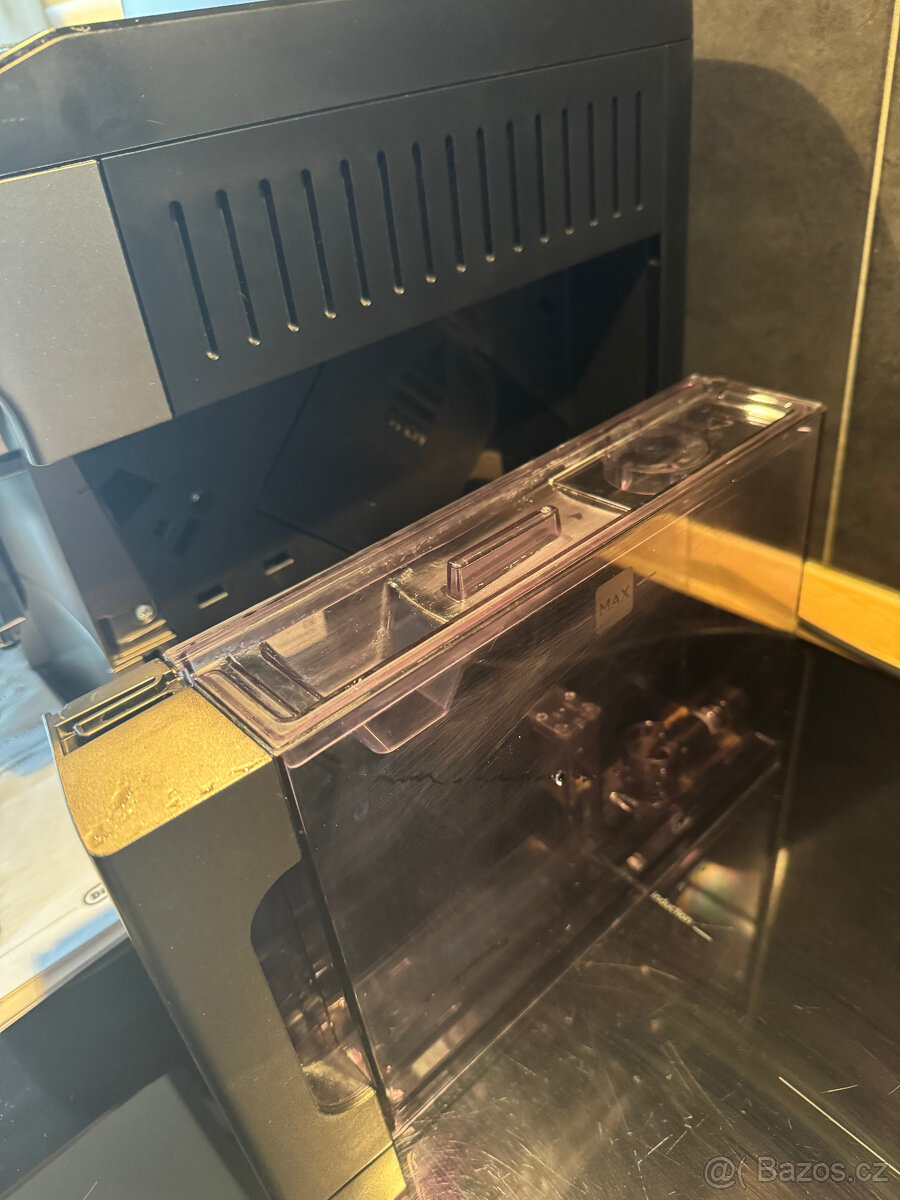 Automatický kávovar De'Longhi Magnifica Evo - TOP - 12