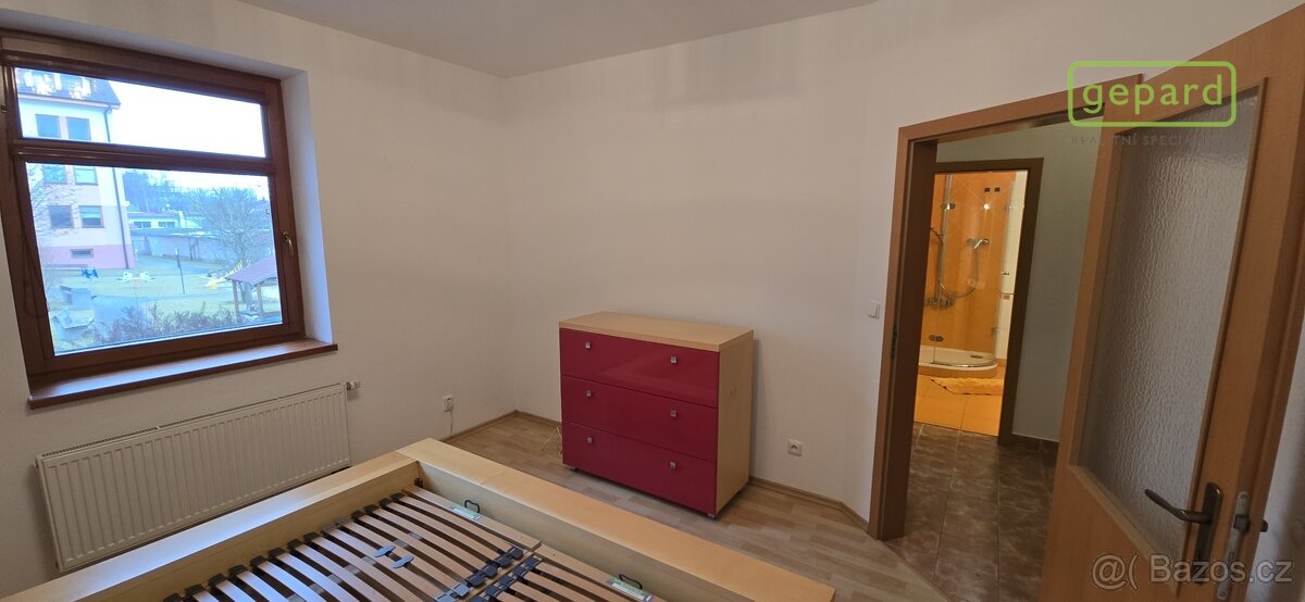 Pronájem zděného bytu s lodžií o dispozici 2kk - 12